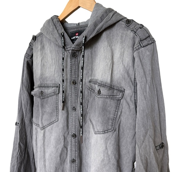 NWT! Airwalk Men's XL Black Wash Hooded Denim Shirt Long Sleeve Casual ButtonUp - Picture 1 of 7
